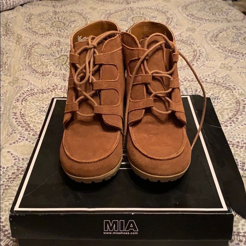 MIA booties